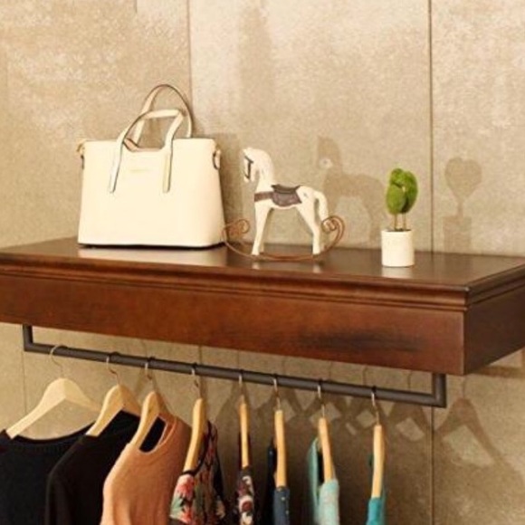 Meet your Posher, Lea - Picture 1 of 1